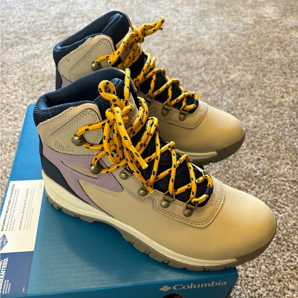 Brand New Waterproof Columbia Newton Ridge Hiking Boots